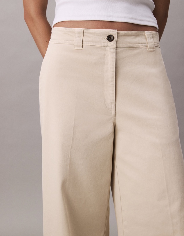 Calvin Klein - Relaxed Straight Chino Pants