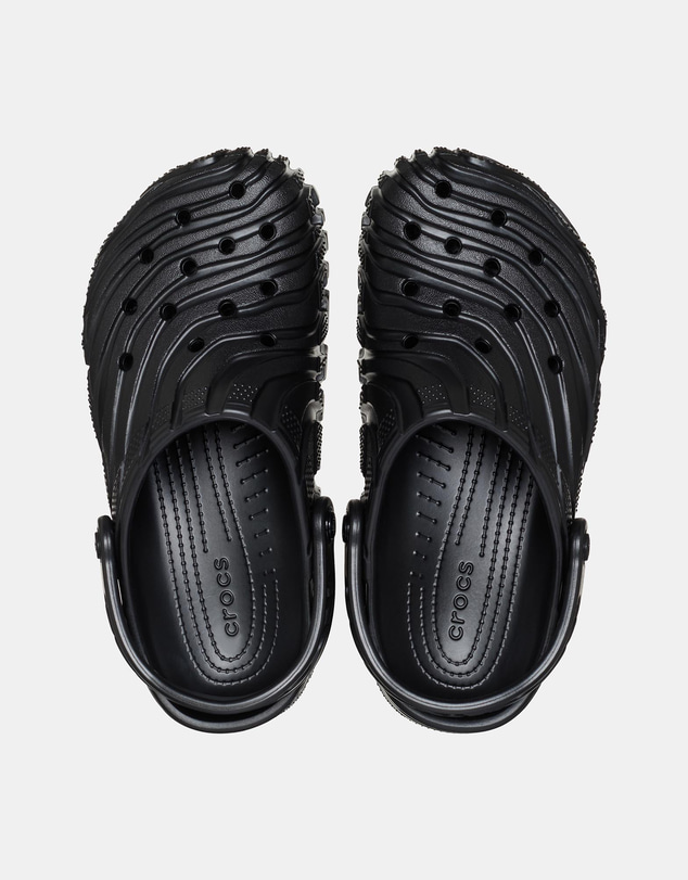 Crocs - Classic Erosion Clogs - Unisex