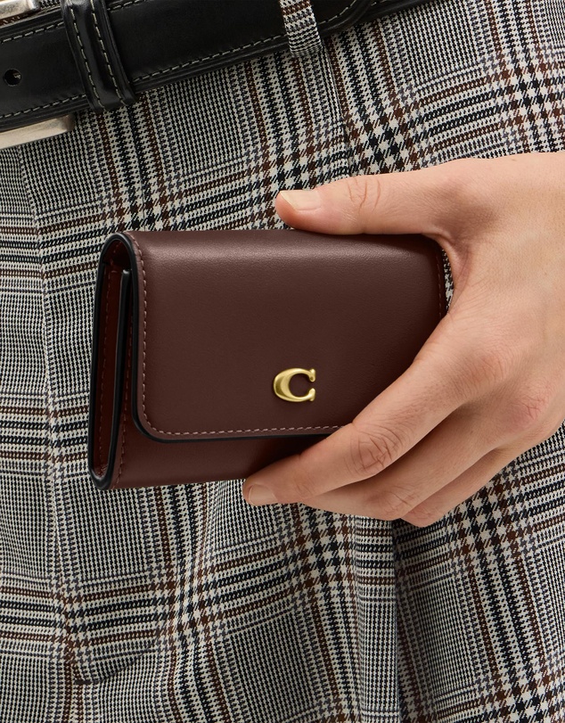 Coach - Refined Calf Leather Essential Flap Card Case