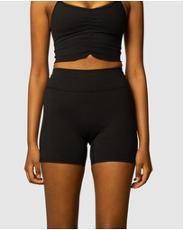 437 - The Essentials Shorts