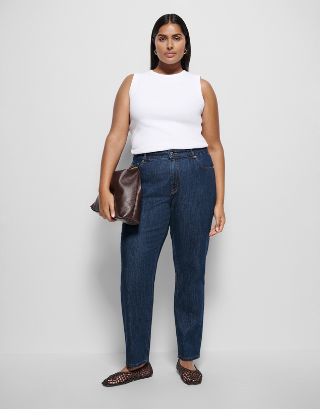 Commonry - The High Rise Crop Girlfriend Jean
