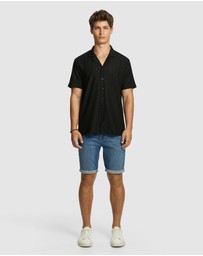 yd. - Murdock Textured Shirt