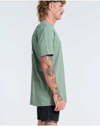 Vacancy Co - Nurture Nature Tee