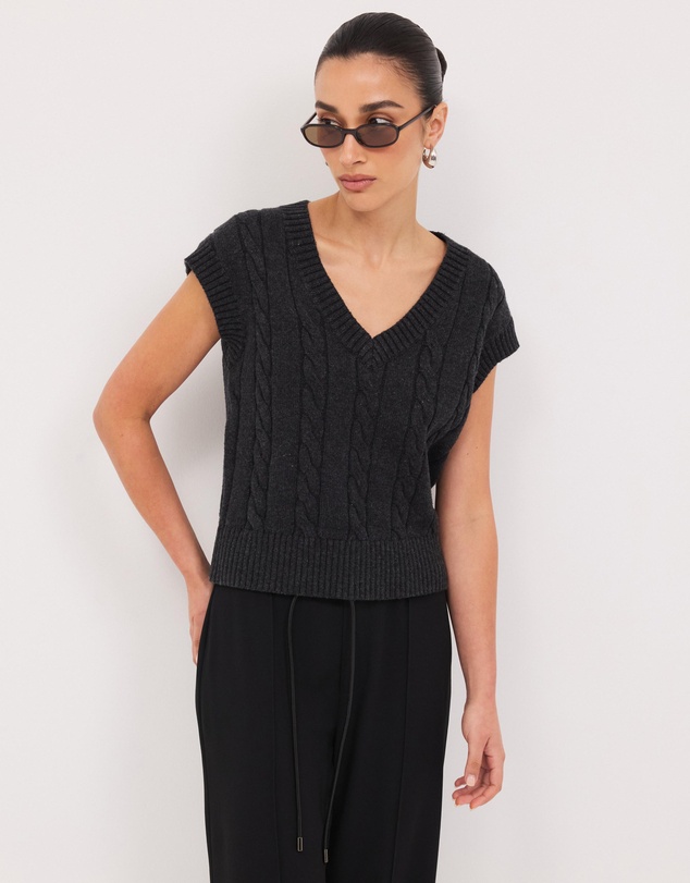 Calli - Leo Wool Blend Cable Knit Vest