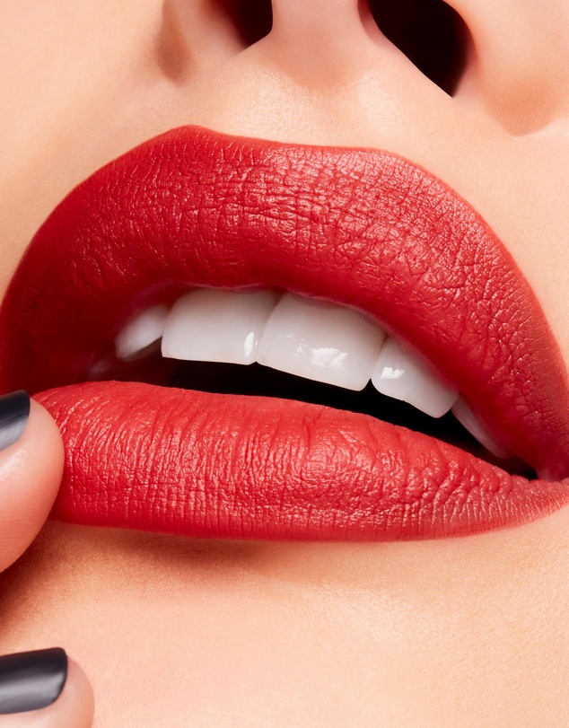 MAC - Powder Kiss Velvet Blur Slim Stick