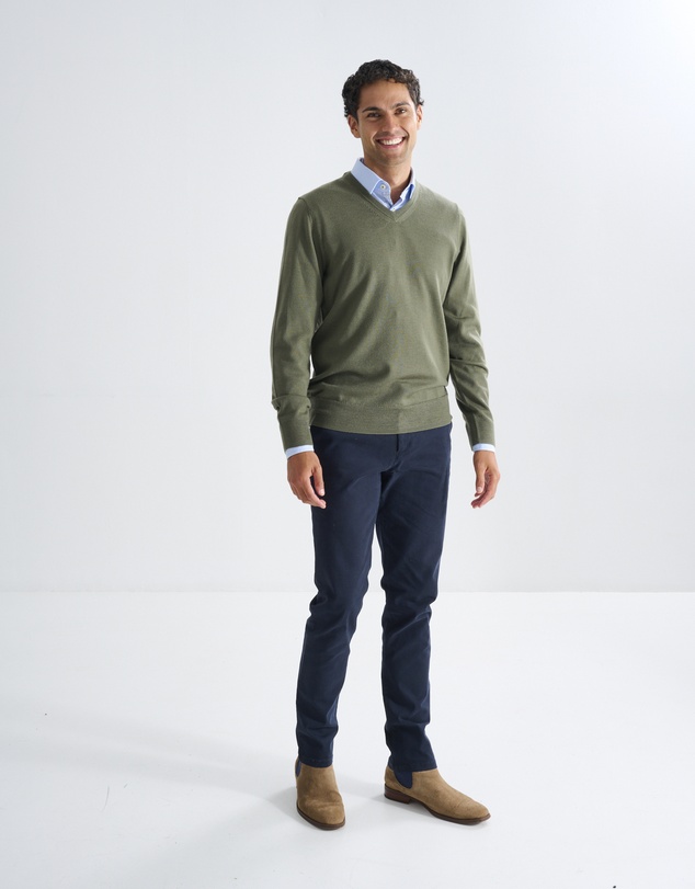 3 Wise Men - 3 Wise Men Fisher V Neck Merino Knit - Army Green
