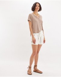 Amelius - Enid Three Quarter Button Tee
