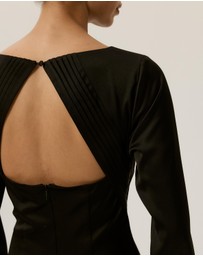 Tussah - Bec Long Sleeve Satin Maxi Dress