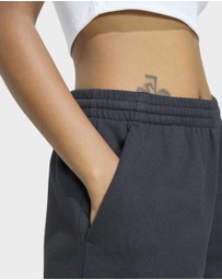 adidas Originals - ESSENTIALS FRENCH TERRY SHORTS Womens