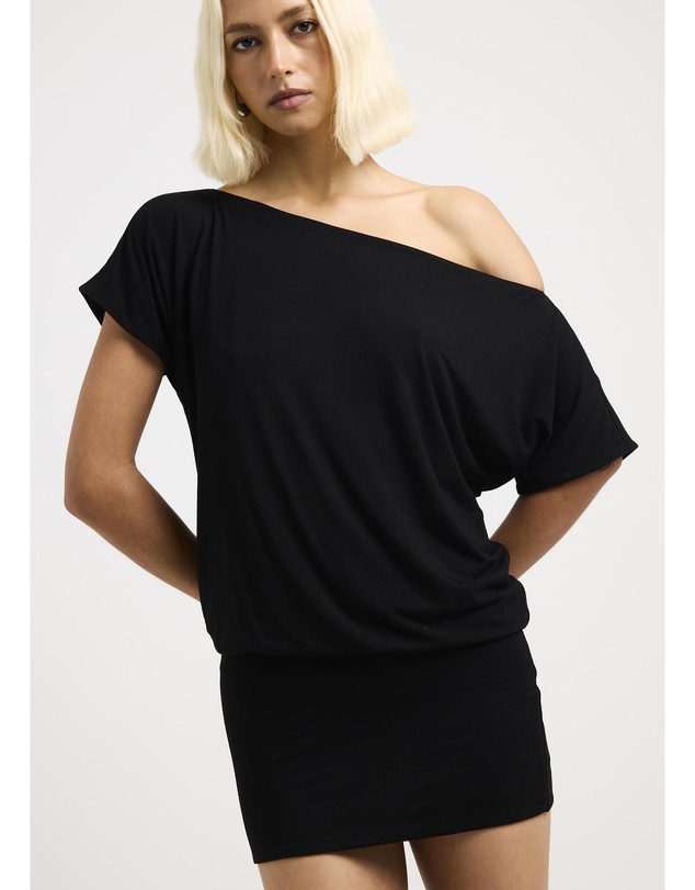Alice In The Eve - Chantal Off Shoulder Mini Dress