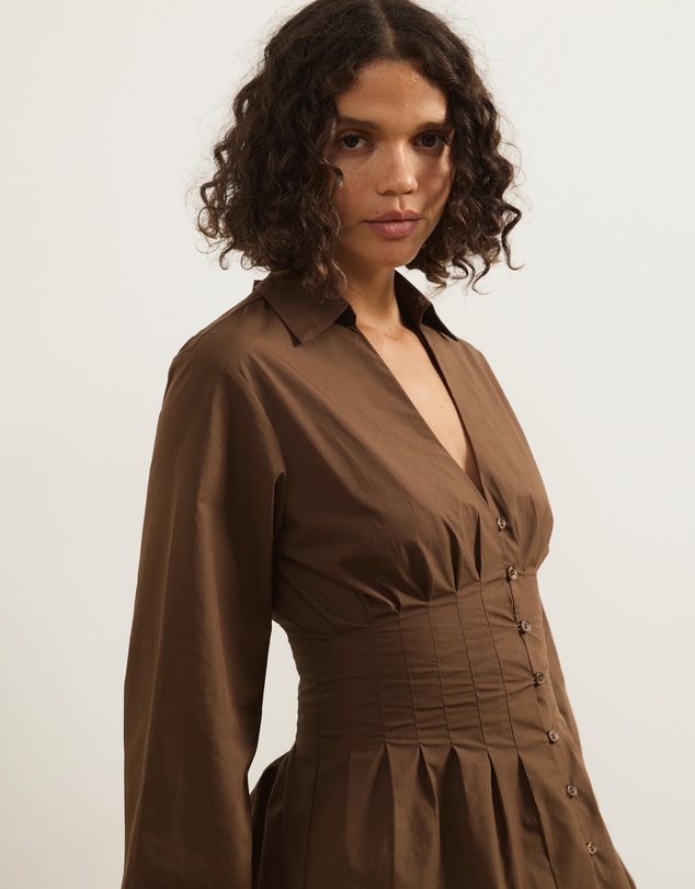 Atmos&Here - Zadie V-Neck Pin Tuck Top