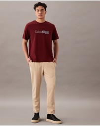 Calvin Klein - Graphic Logo T-Shirt