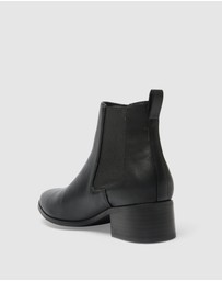 SPURR - Zia - ONLINE EXCLUSIVE