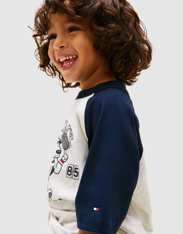 Tommy Hilfiger - Boys Graphic Raglan Crew Neck T-Shirt - Kids