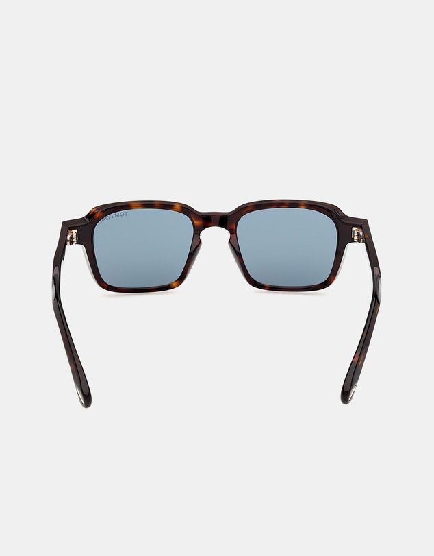 Tom Ford - Ezra-02