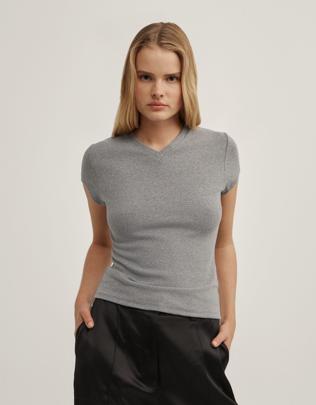 Witchery - High V-neck T-shirt