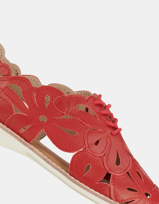 Rollie - Sidecut Applique Shoe