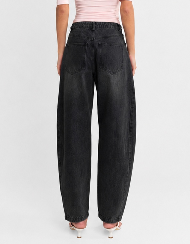 Madison The Label - Cora Barrel Jeans