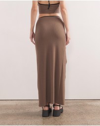 Dazie - Mirage Cut Out Slit Front Midi Skirt
