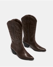 Therapy - Clayton Boots