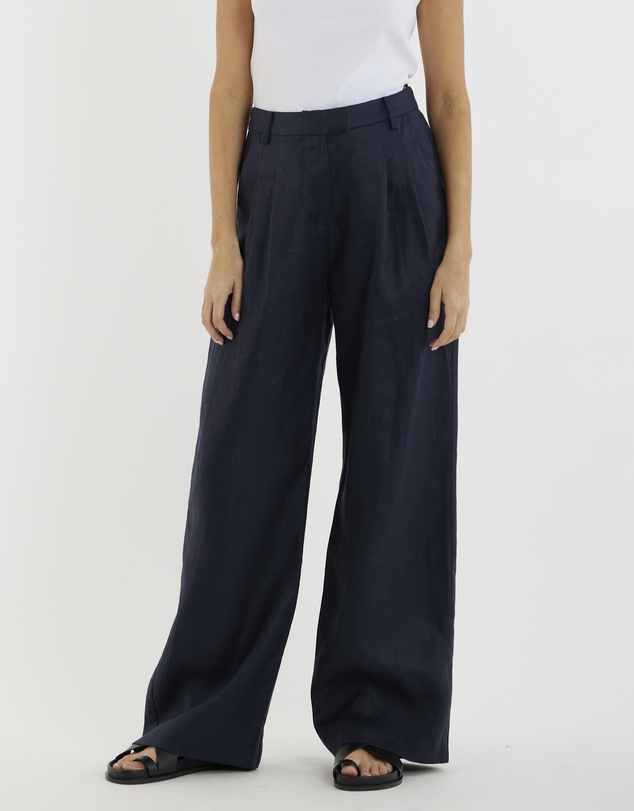 Amelius - Mia Pant
