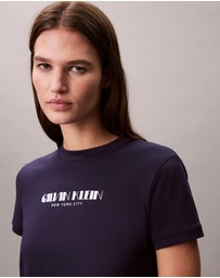 Calvin Klein Jeans - Logo Graphic Cropped T-Shirt