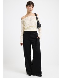 Alice In The Eve - Amara Draped Off Shoulder Top