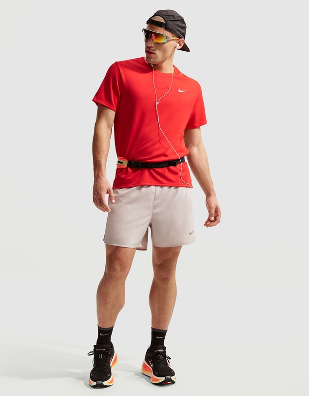 Nike - Nike Miler Dri-FIT UV Short-Sleeve Running Top
