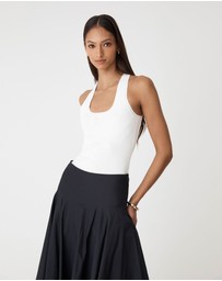 Forcast - Valentine Scoop Neck Tank