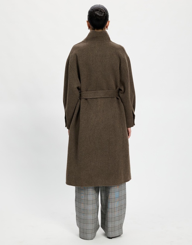 Lindsay Nicholas New York - Gallery Coat