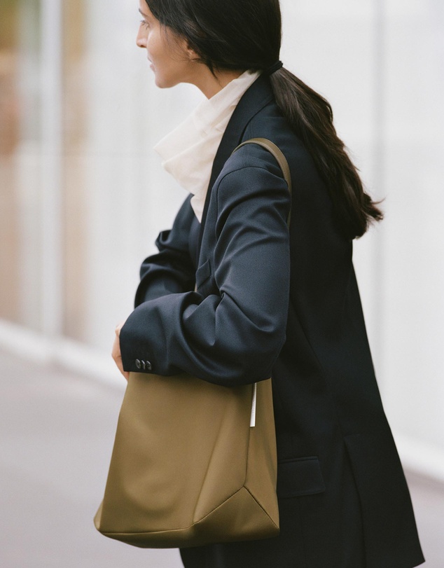 Yu Mei - Medium Utility Braidy Bag