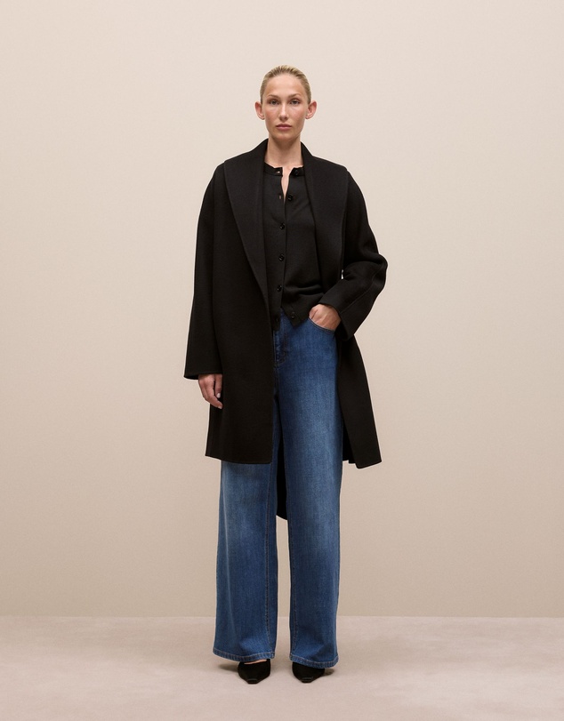 Trenery - Merino Classic Crew Cardigan in Black