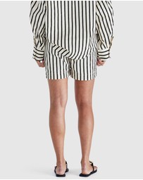 Sass - Rohan Short