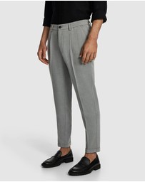 yd. - Motion Slim Cropped Chino