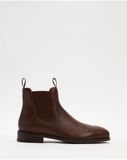 AERE - Leather Chelsea Boots - Men's