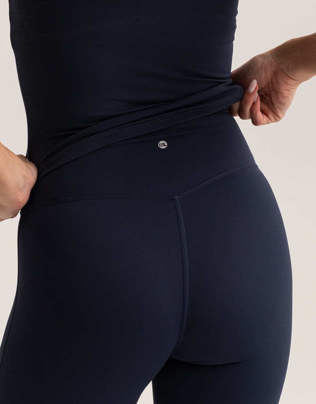 HyperLuxe The Label - Shape Flare Legging