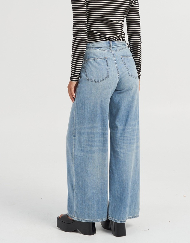 Vero Moda - Annet Wide Fit Jeans