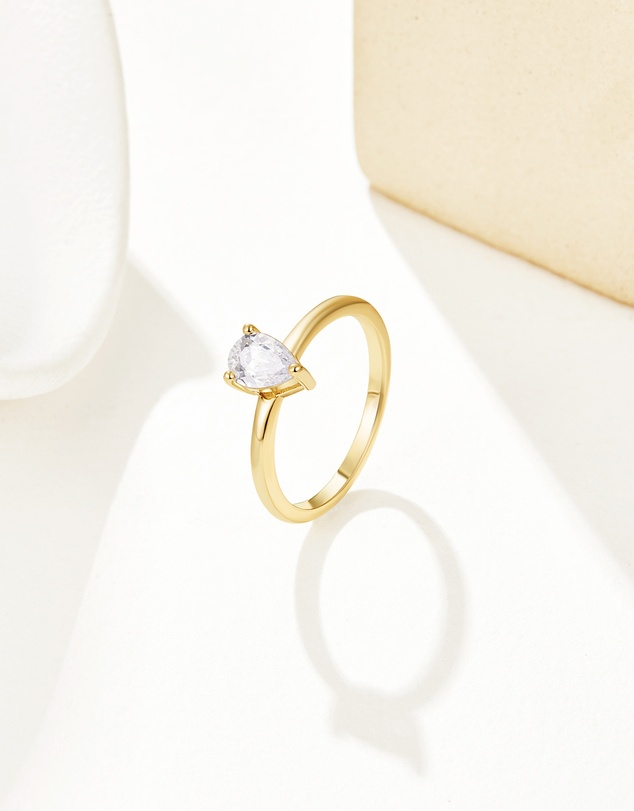 Mestige - Pear Cut Evie Ring - 18K Gold Plated