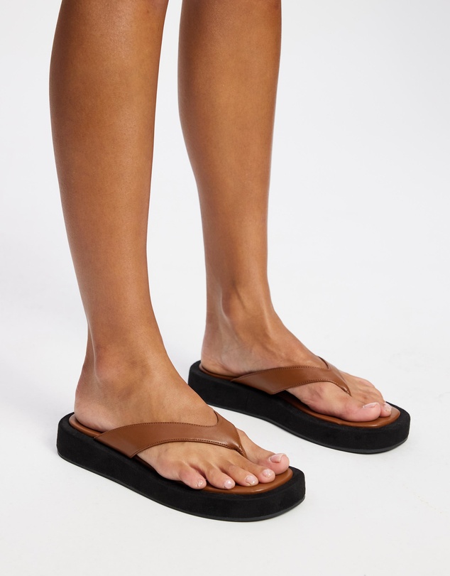 Dazie - Phoenix Chunky Thongs