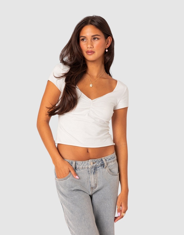 EDIKTED - Ava V Neck Ruched Top