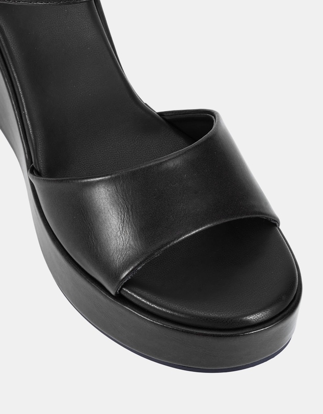 Novo - Winsor Wedges