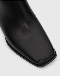 Betts - Nicola Leather Ankle Boots