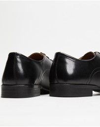 Staple Superior - Charles Leather Derby