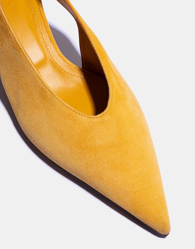 DoF Studios - Tory Heels