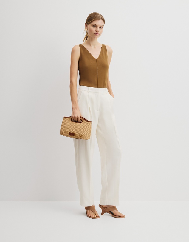 Country Road - V-neck Rib Detail Knit Tank