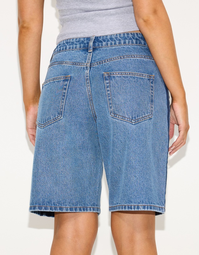 Dazie - Arezzo Relaxed Boyfriend Shorts