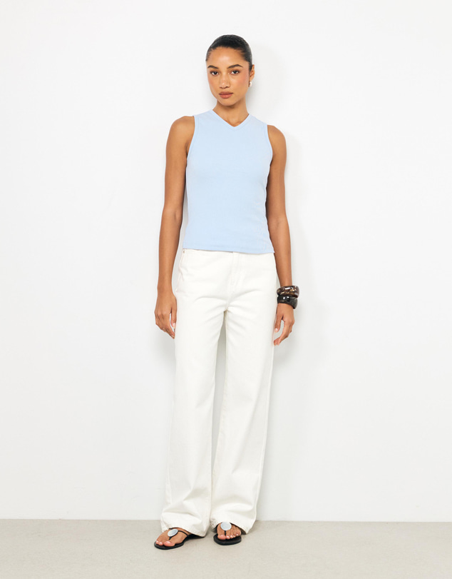 AERE - Hailey V-Neck Tank