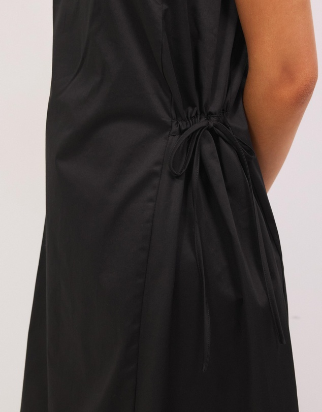 Calli - Lindez Drawstring Midi Dress
