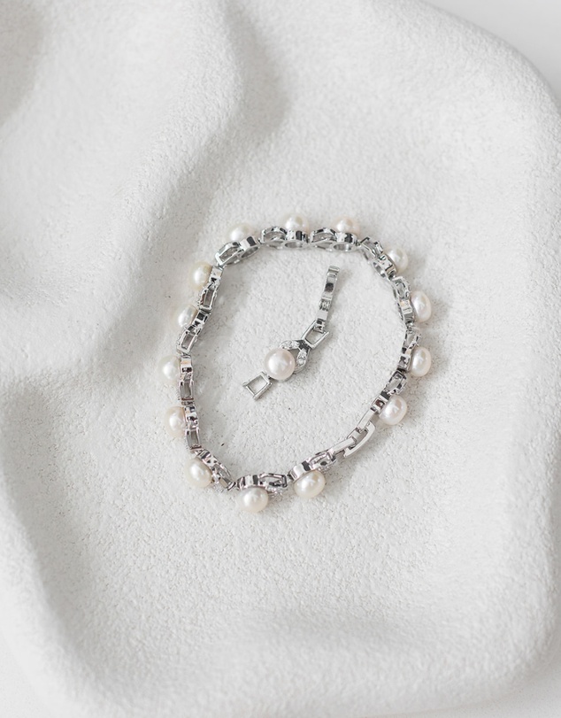 The White Collection - Simone - Pearl Silver Bridal Bracelet