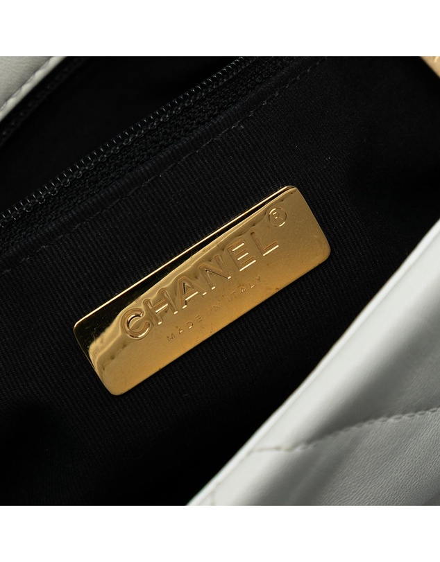 Pre-Loved by Azura Reborn - Pre-Loved Large Lambskin 19 Flap